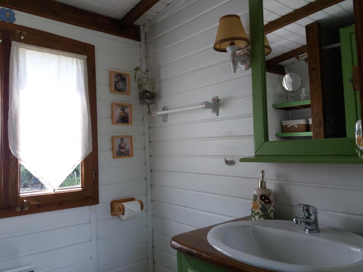 Roulotte Fleur des Champs Villa Sigalens Eksteriør billede
