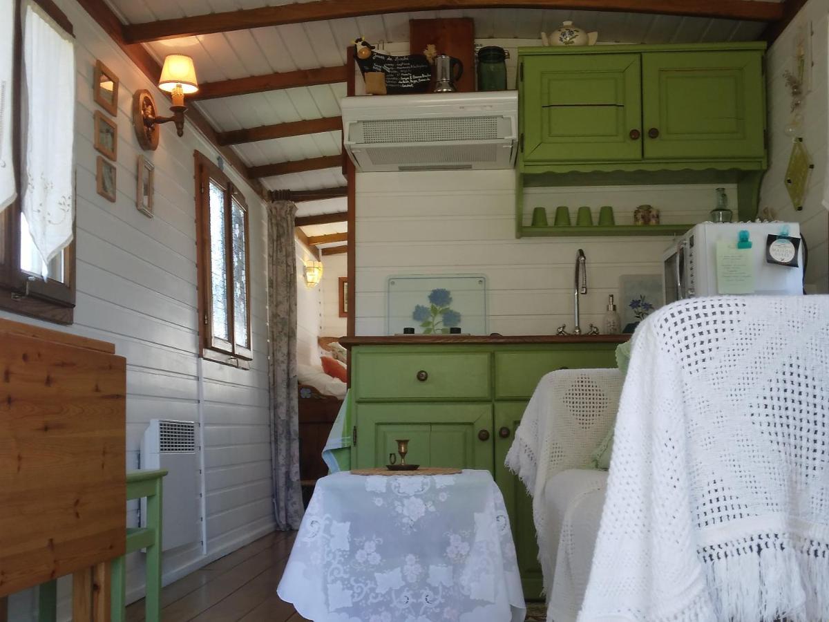 Roulotte Fleur des Champs Villa Sigalens Eksteriør billede